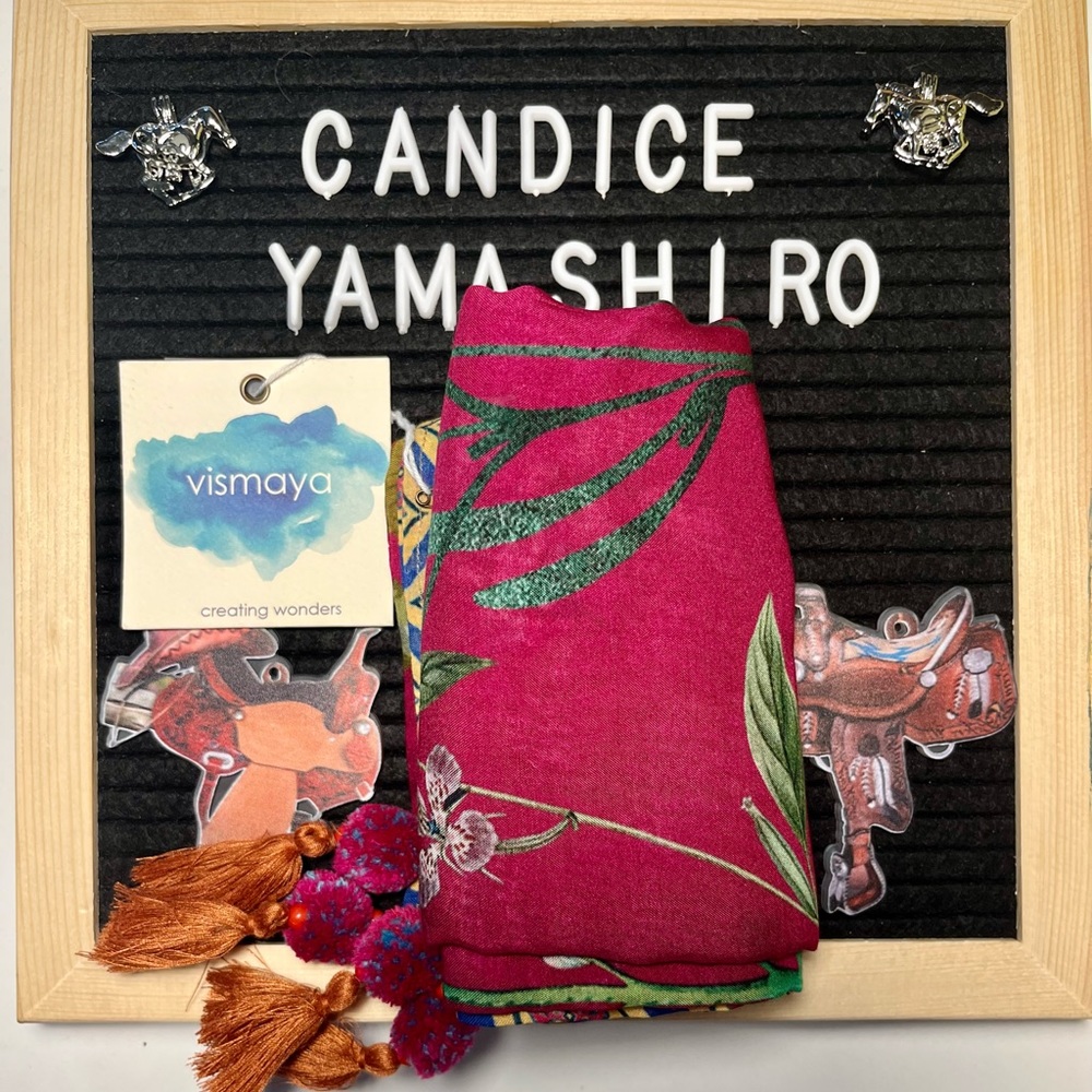 💖 Brand New with Tags Beautiful Fuchsia Vismaya Scarf 💖